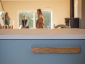 realisation cuisine bleue et bois montbrison inova cuisine