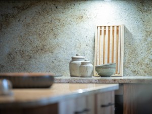 plan de travail granit colonal cream