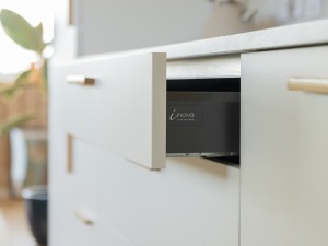 dessin-cuisine-blanche-et-bois-anglet