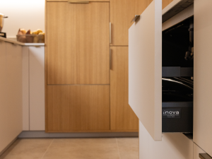 fabrication cuisine blanche et bois au pays basque