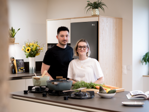 installation cuisine blanche et bois dordogne