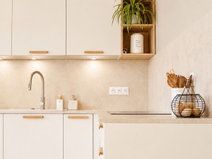 realisation cuisine blanche et bois a montbrison