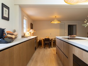 amenagement cuisine bois texturee biarritz